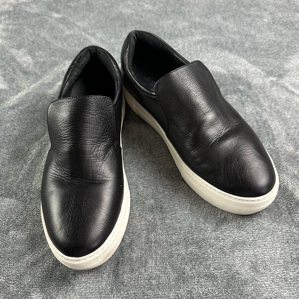 J/Slides black leather slip on loafers size 8.5
